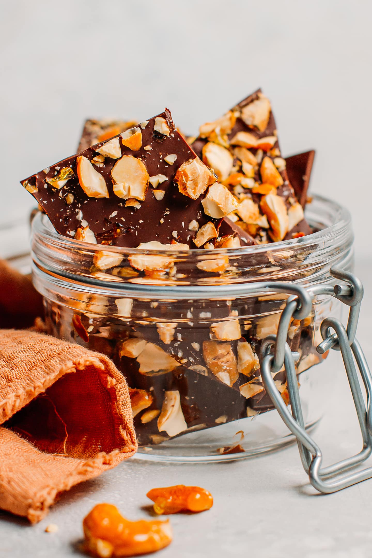 Chocolate Bark with Caramelized Cashews