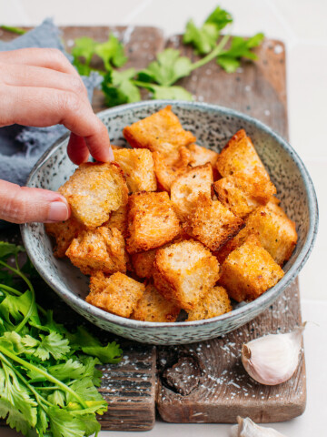 Air Fryer Croutons