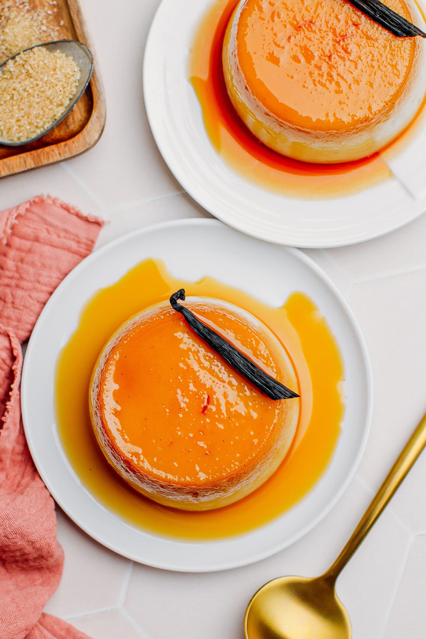 Top view of semolina pudding with vanilla bean.