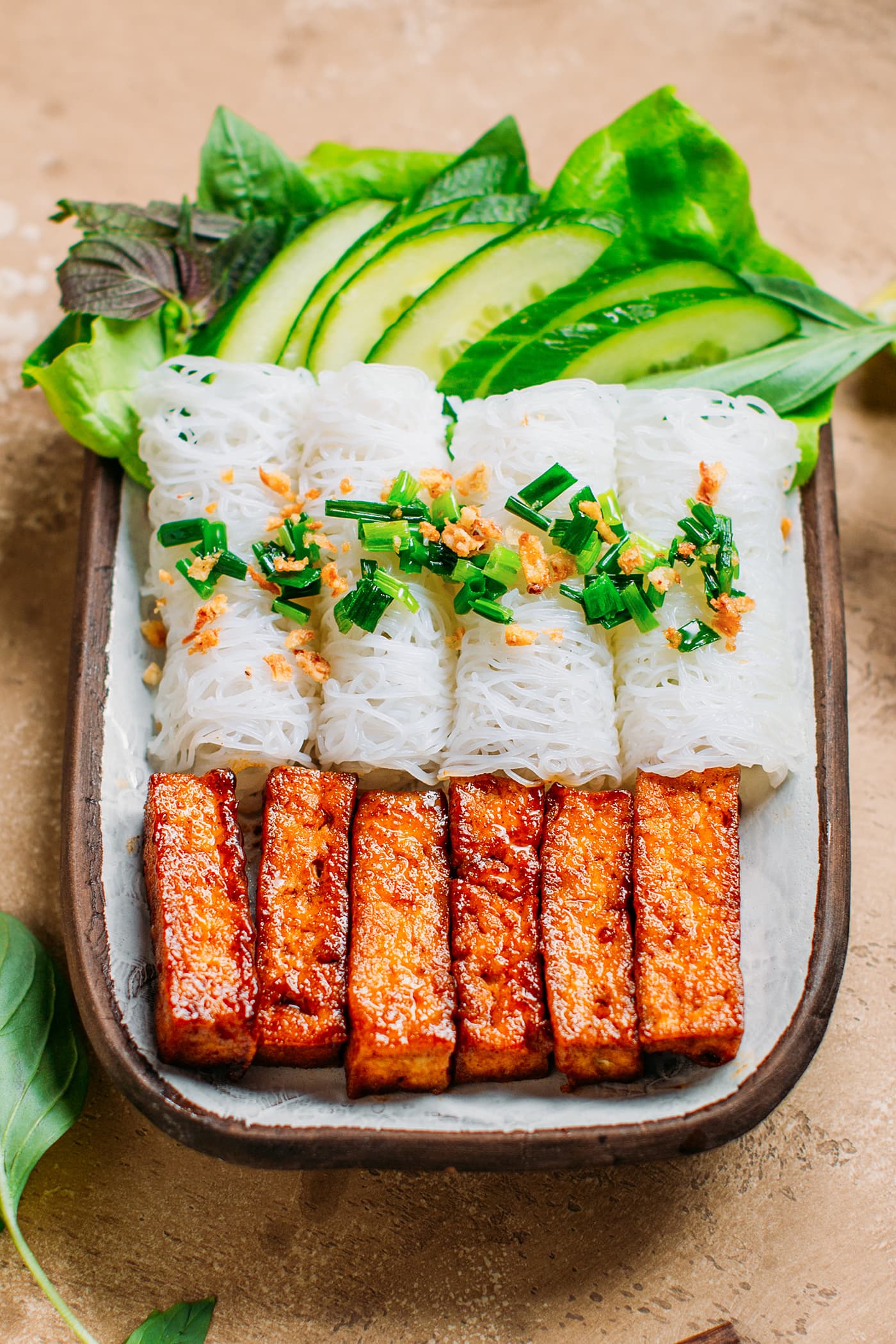 Vegan Bánh Hỏi (Vietnamese Rice Vermicelli Woven)